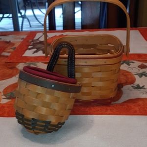 Preowned Longaberger Christmas basket set.